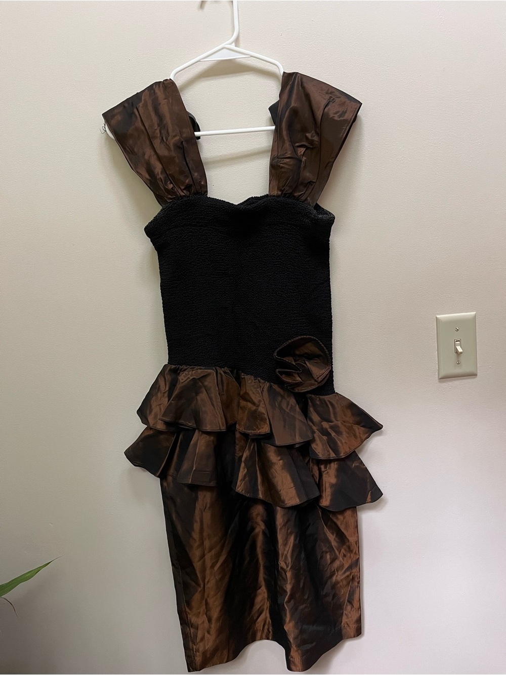 Black and Brown Tiered Ruffle 80s Prom Cocktail Dress